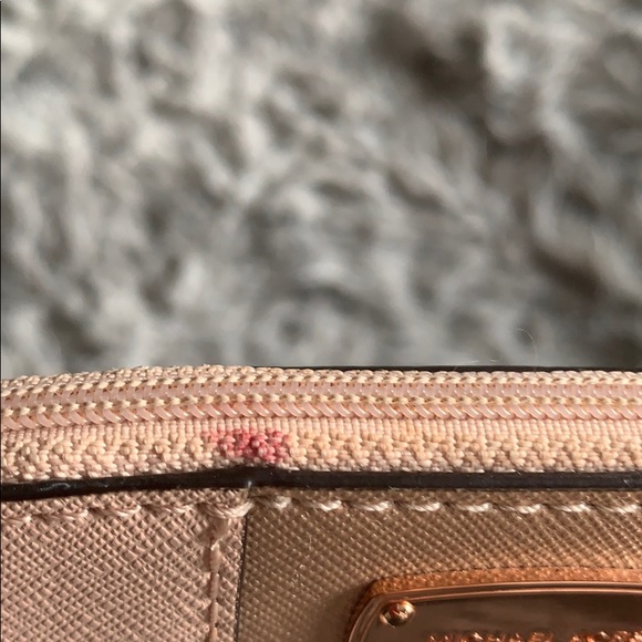 Michael Kors Travel Pouch - Picture 3 of 4